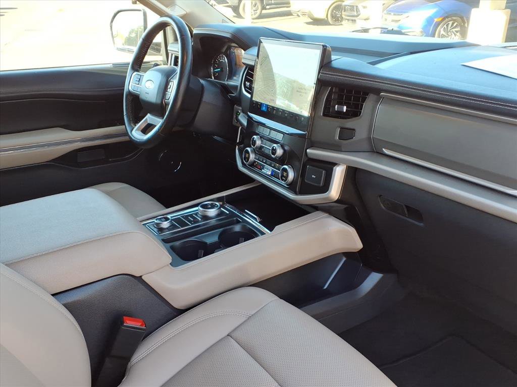Certified 2024 Ford Expedition Max XLT image 10