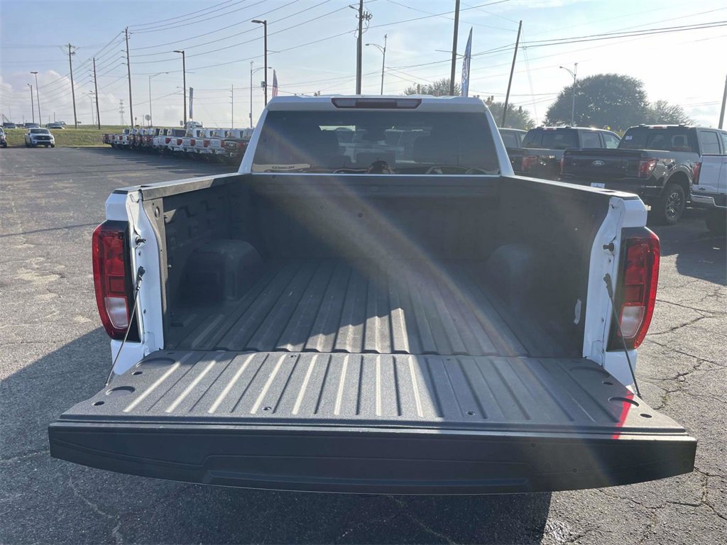 Used 2024 GMC Sierra 1500 Elevation image 10