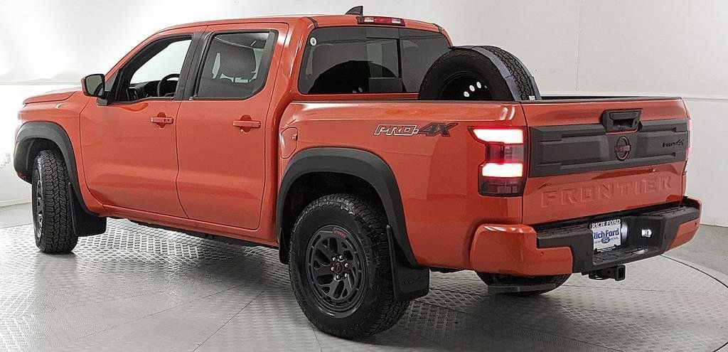 Used 2025 Nissan Frontier PRO-4X w/ Interior Protection Package AWD/4WD image 4