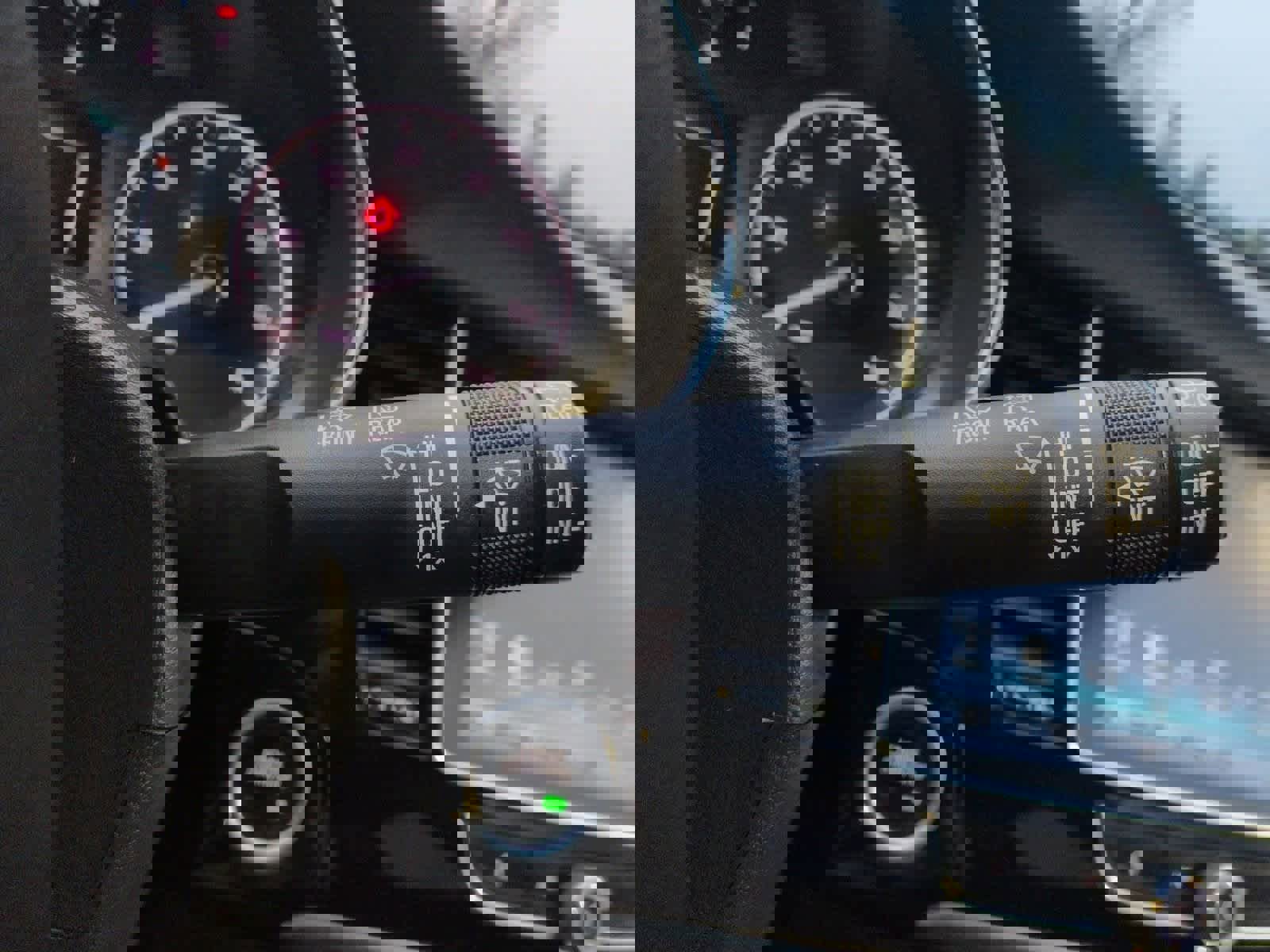 Used 2017 Buick Encore Preferred image 26