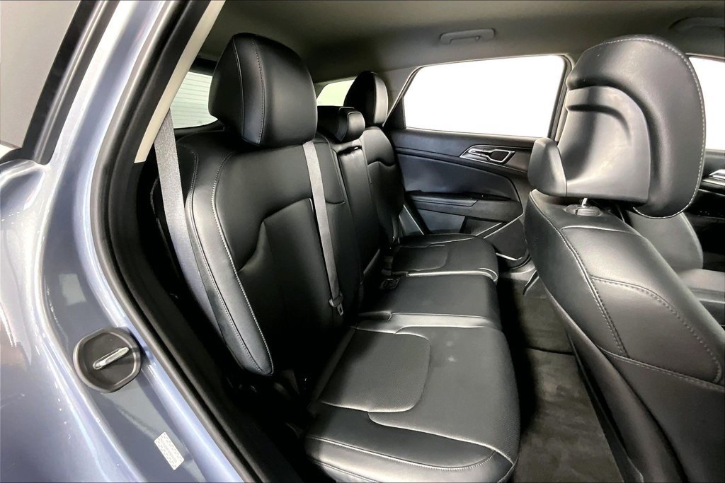 Used 2023 Kia Sportage EX FWD image 27