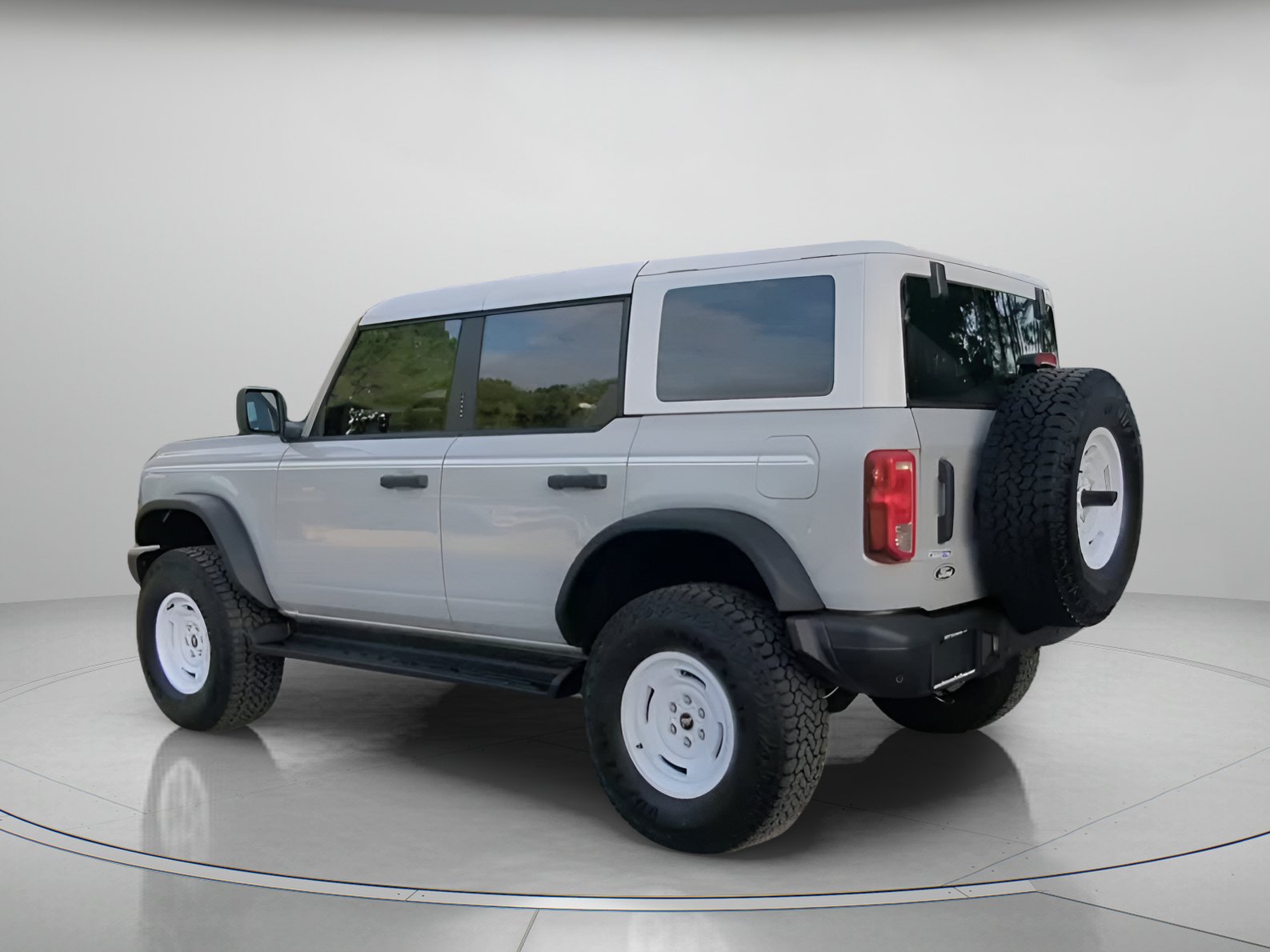 Certified 2026 Ford Bronco Heritage Edition AWD/4WD image 21