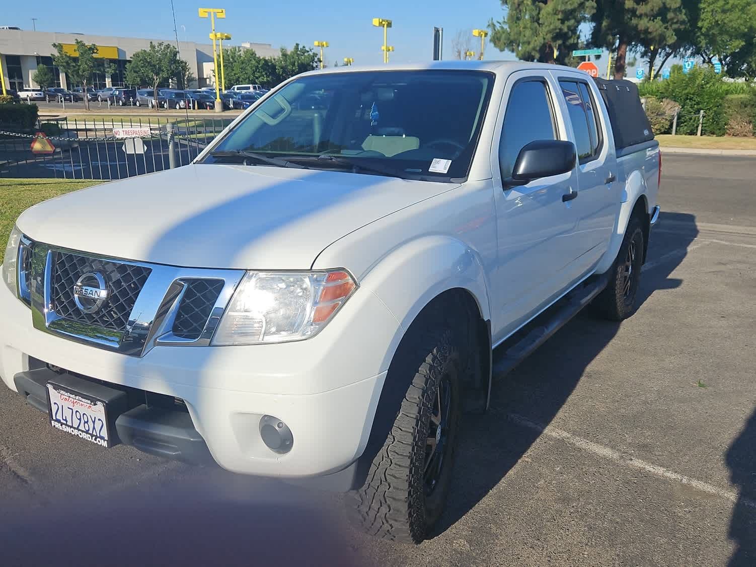 Used 2019 Nissan Frontier SV AWD/4WD image 1