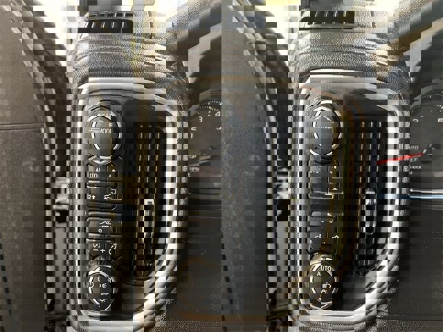 Used 2021 Chevrolet Silverado 1500 LT w/ Convenience Package II image 13