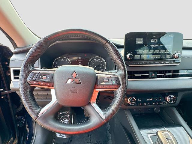 Used 2022 Mitsubishi Outlander SE AWD/4WD image 10