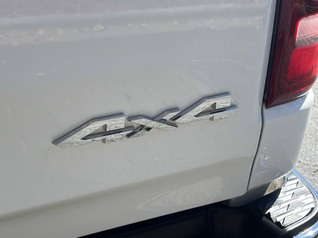 Used 2022 RAM 1500 Laramie AWD/4WD image 12