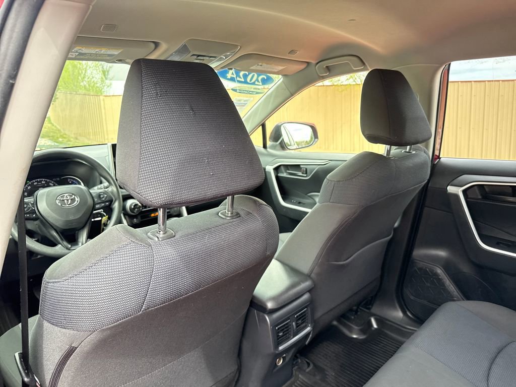 Used 2024 Toyota RAV4 LE image 20