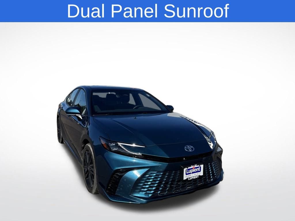 Used 2025 Toyota Camry XSE image 1