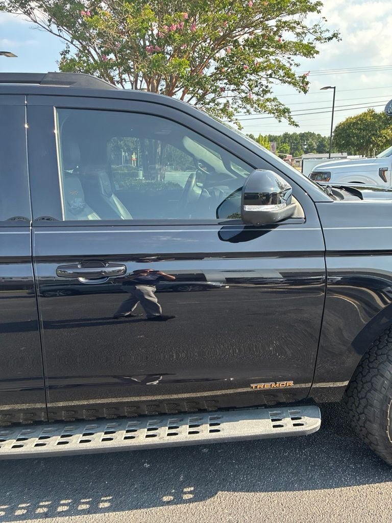 Certified 2025 Ford Expedition Tremor AWD/4WD image 15