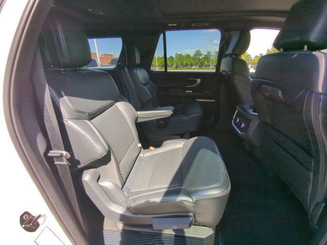 Certified 2025 Ford Expedition Max Platinum w/ Stealth Appearance Package AWD/4WD image 27