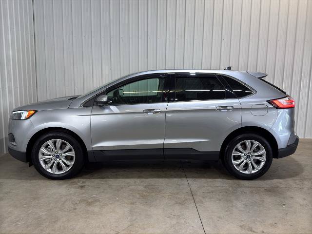 Certified 2022 Ford Edge Titanium AWD/4WD image 7