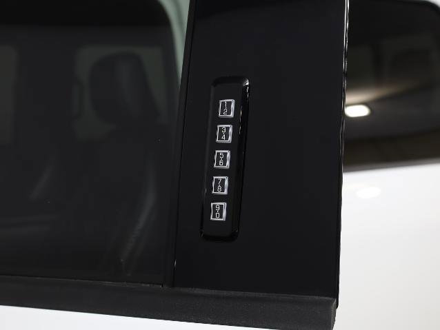 Certified 2024 Ford F350 Lariat w/ FX4 Off-Road Package image 26