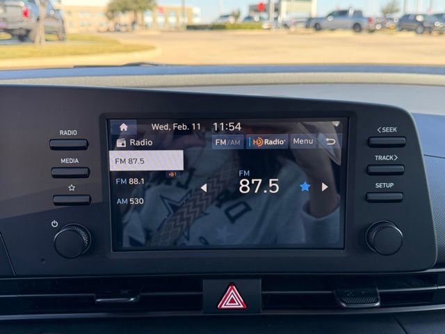 Used 2025 Hyundai Elantra Sport image 15