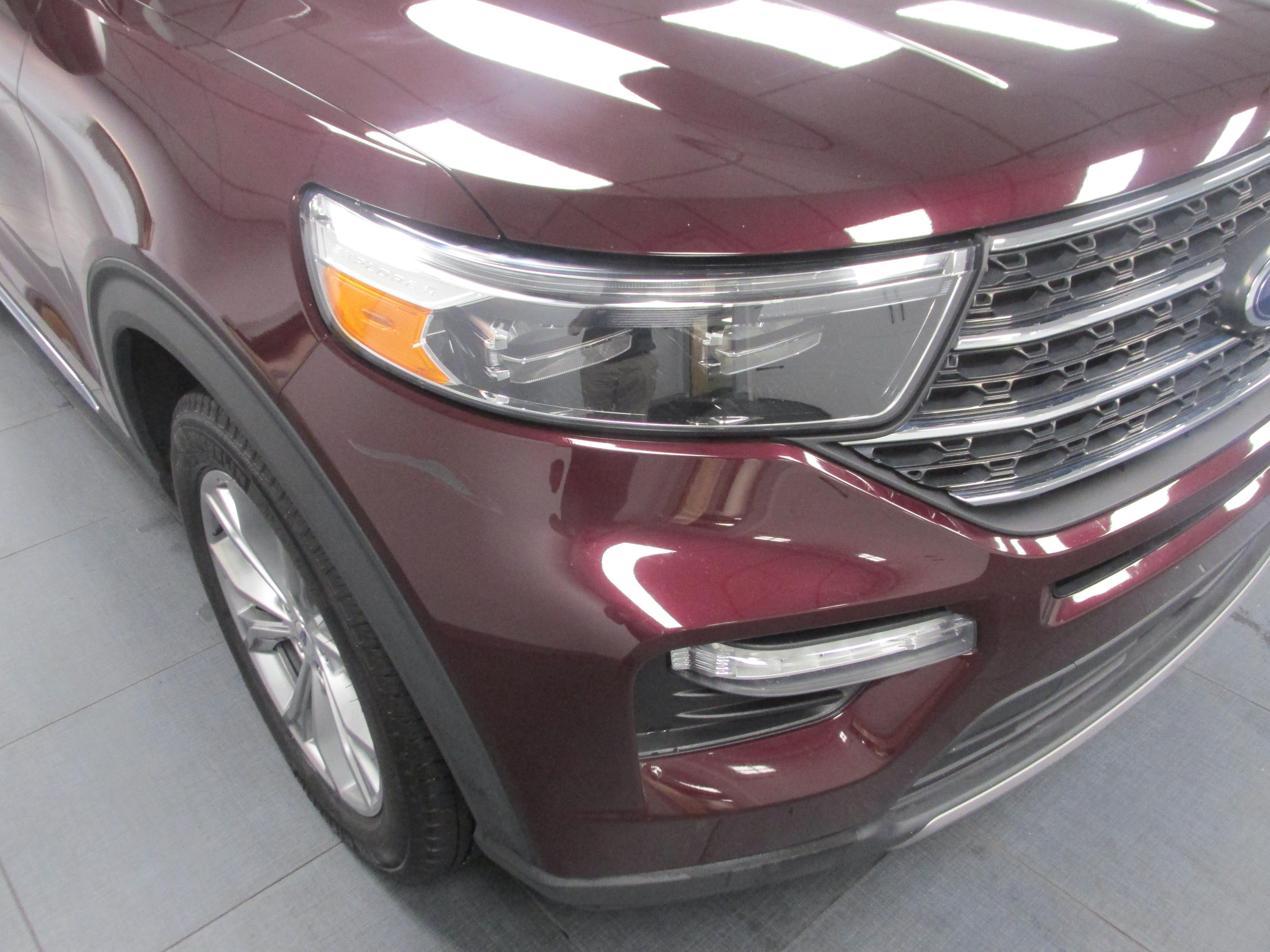 Certified 2022 Ford Explorer XLT w/ Equipment Group 202A AWD/4WD image 10