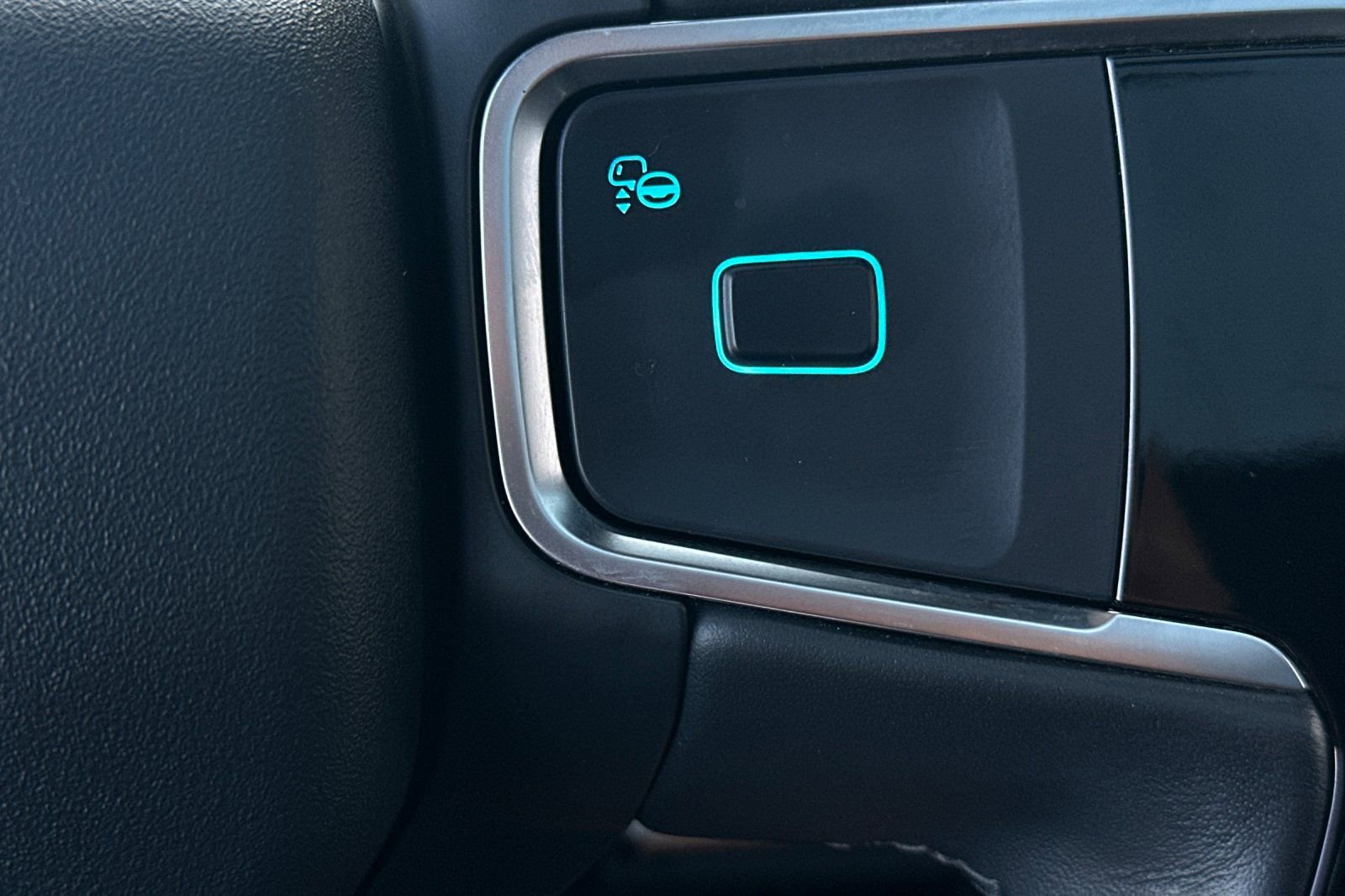 Certified 2025 Ford Expedition Tremor image 30