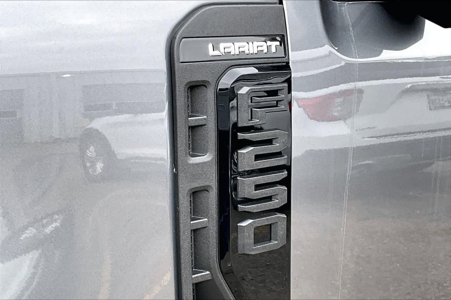 Certified 2024 Ford F250 Lariat w/ Lariat Ultimate Package AWD/4WD image 13