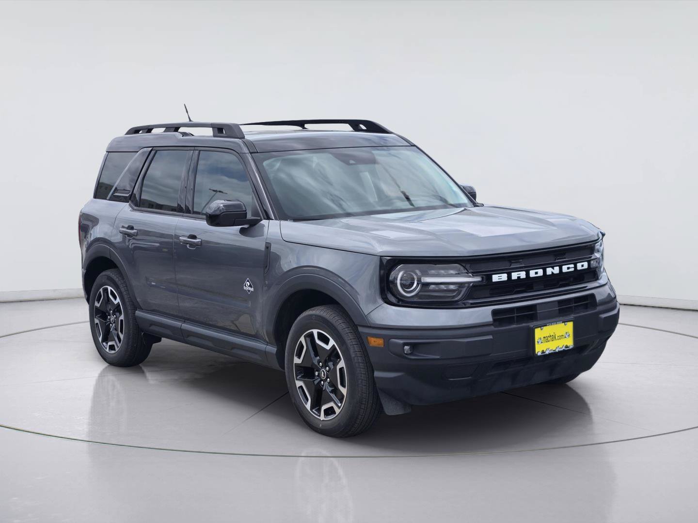 Certified 2024 Ford Bronco Sport Outer Banks w/ Tech Package AWD/4WD image 3