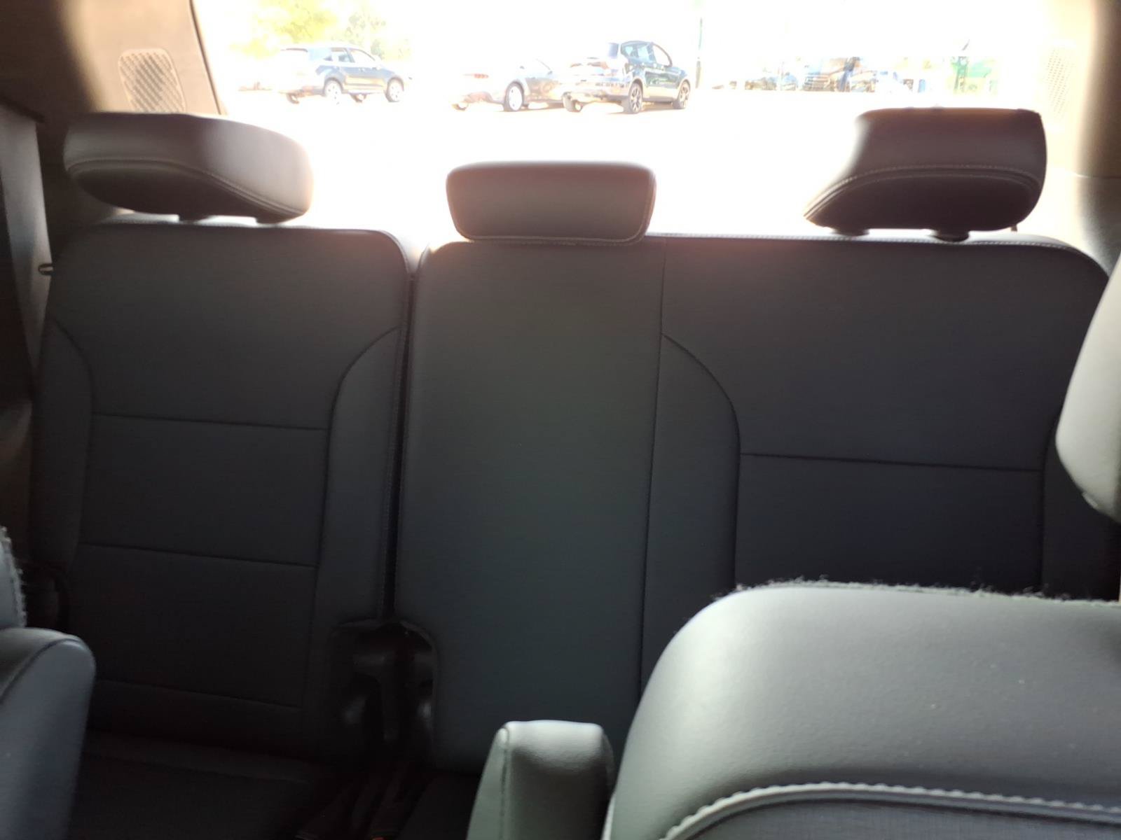Used 2025 Buick Enclave Preferred AWD/4WD image 15