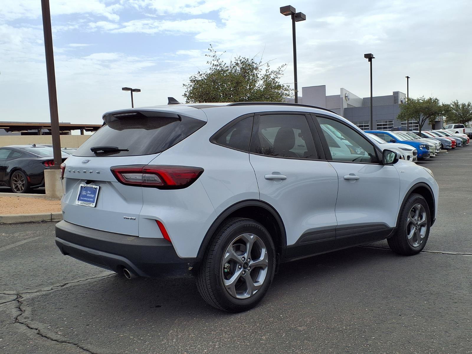 Certified 2025 Ford Escape ST-Line Select AWD/4WD image 6