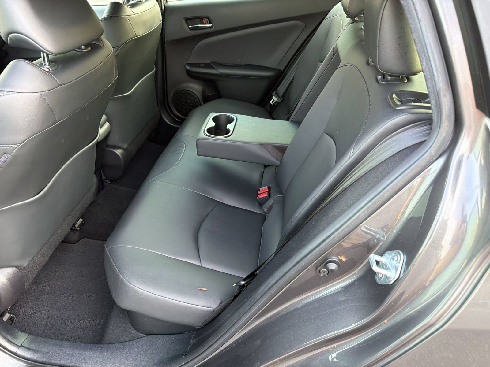 Used 2017 Toyota Prius Four w/ Advanced Technology Package FWD image 20