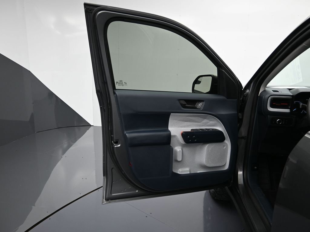 Certified 2023 Ford Maverick XLT image 28