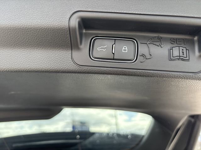 Certified 2023 Ford Explorer Platinum w/ Technology Package image 59