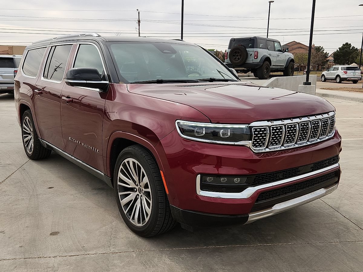 Used 2024 Jeep Grand Wagoneer L Series III AWD/4WD image 4