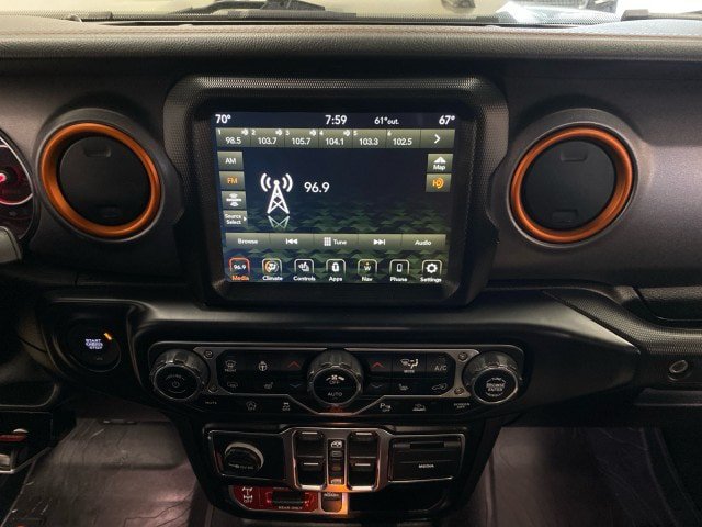 Used 2021 Jeep Gladiator Mojave AWD/4WD image 23