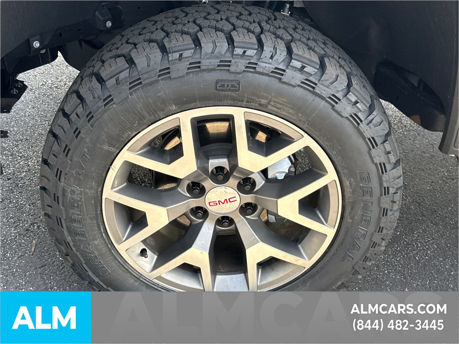 Used 2025 GMC Sierra 1500 AT4 w/ Technology Package image 15