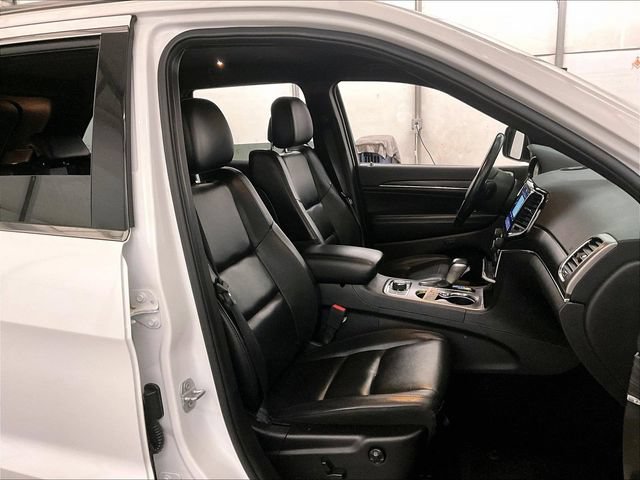 Used 2019 Jeep Grand Cherokee Limited AWD/4WD image 7