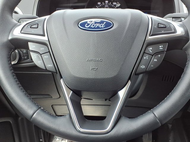 Certified 2024 Ford Edge SEL w/ Convenience Package AWD/4WD image 10