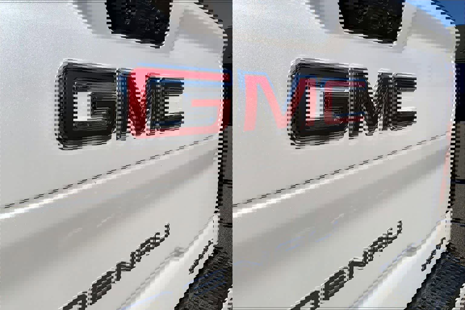 Used 2024 GMC Sierra 2500 Denali w/ Denali Reserve Package image 30