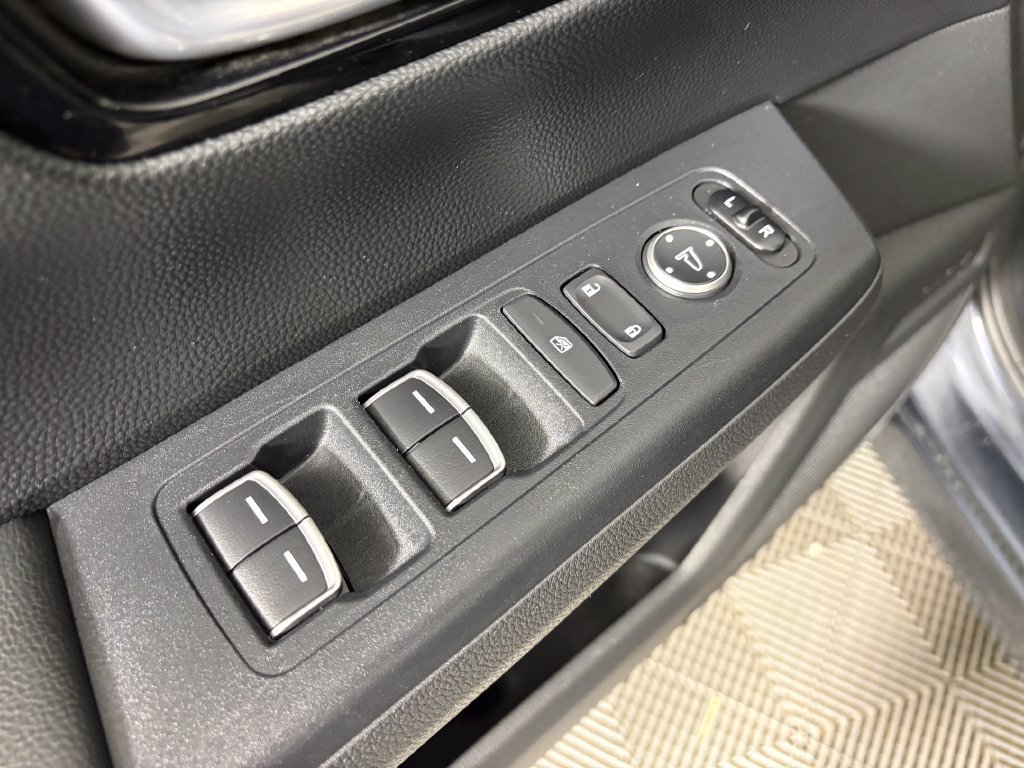 Used 2023 Honda CR-V EX-L image 13