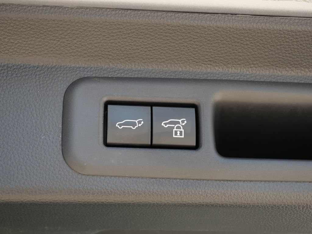 Used 2024 Toyota Sequoia Capstone AWD/4WD image 14