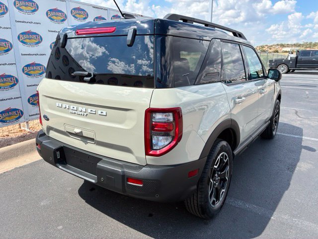 Certified 2025 Ford Bronco Sport Outer Banks w/ Outer Banks Tech Package+ AWD/4WD image 4