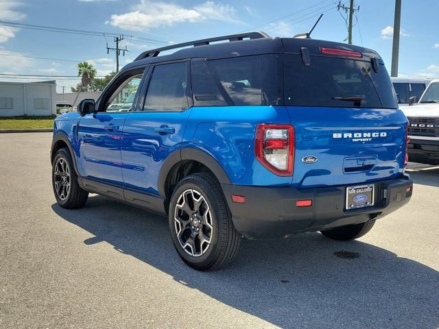 Certified 2025 Ford Bronco Sport Outer Banks w/ Outer Banks Tech Package+ AWD/4WD image 2