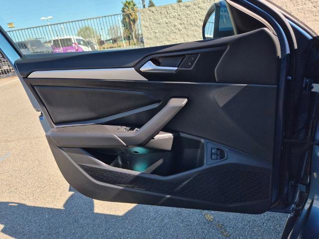 Used 2021 Volkswagen Jetta SE image 27