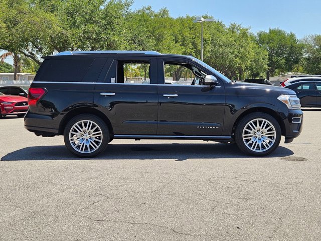 Certified 2023 Ford Expedition Platinum image 2