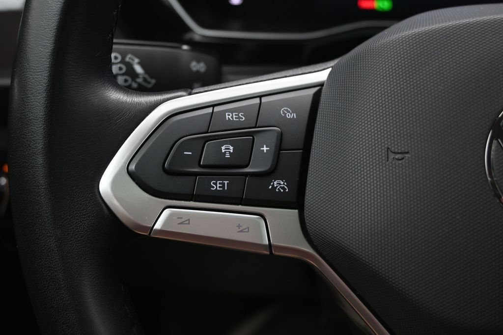 Used 2024 Volkswagen Jetta SE FWD image 25