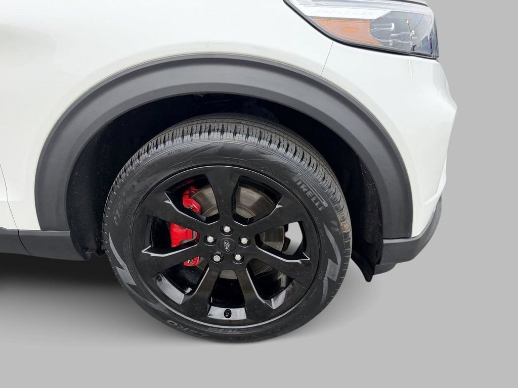 Certified 2023 Ford Explorer ST w/ Equipment Group 401A image 4
