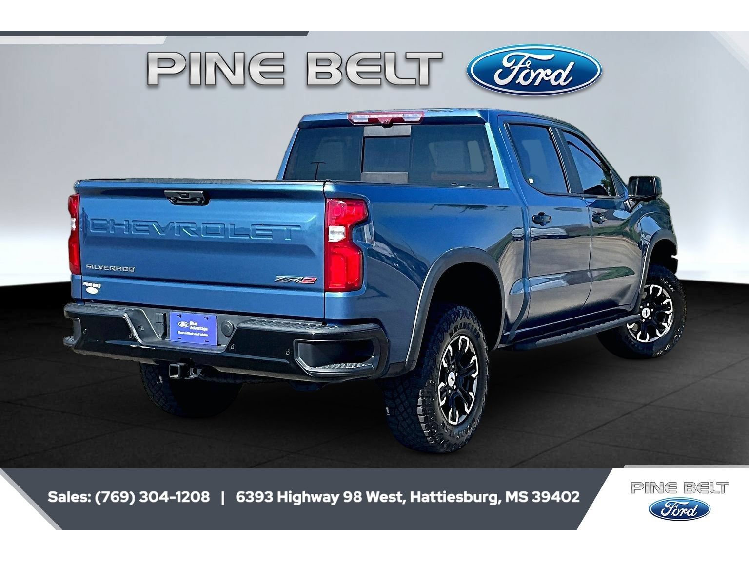 Used 2024 Chevrolet Silverado 1500 ZR2 w/ Technology Package AWD/4WD image 11