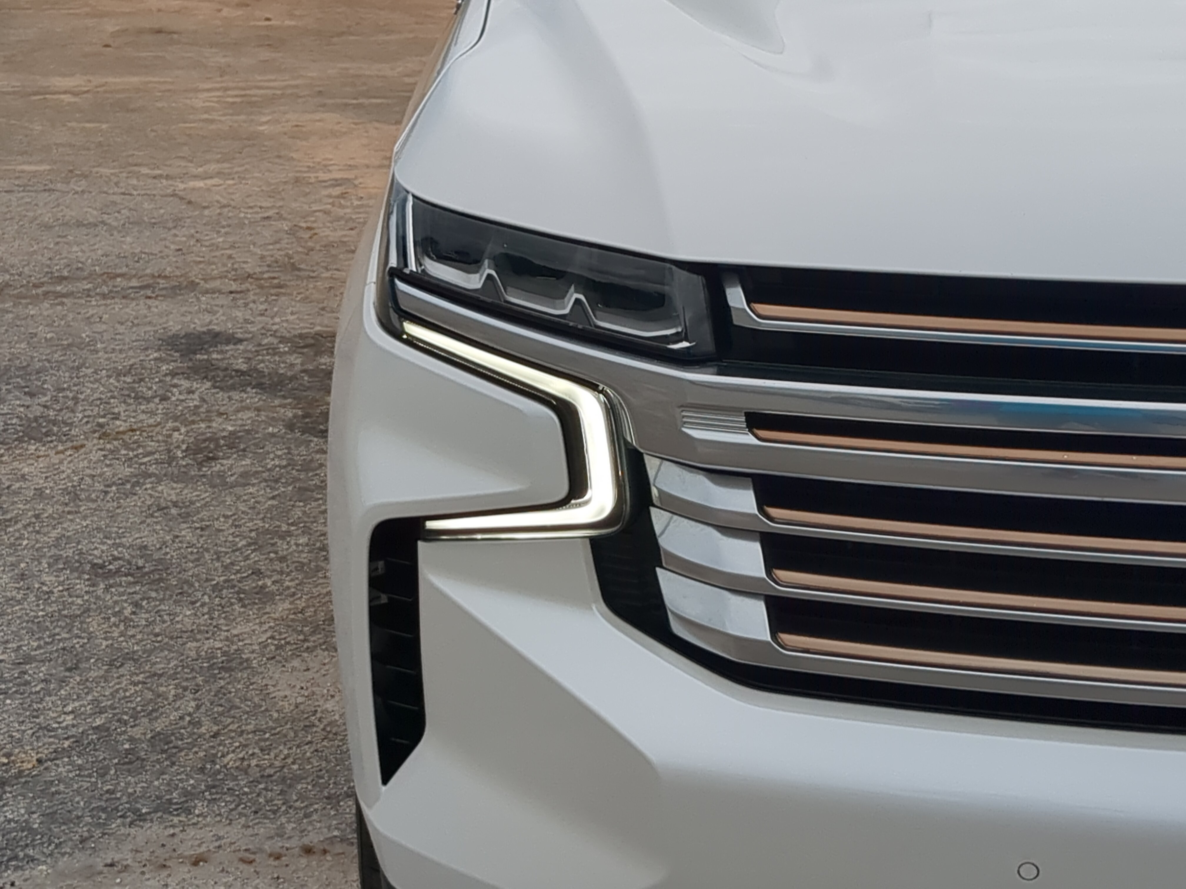 Used 2021 Chevrolet Suburban High Country w/ Premium Package RWD image 8