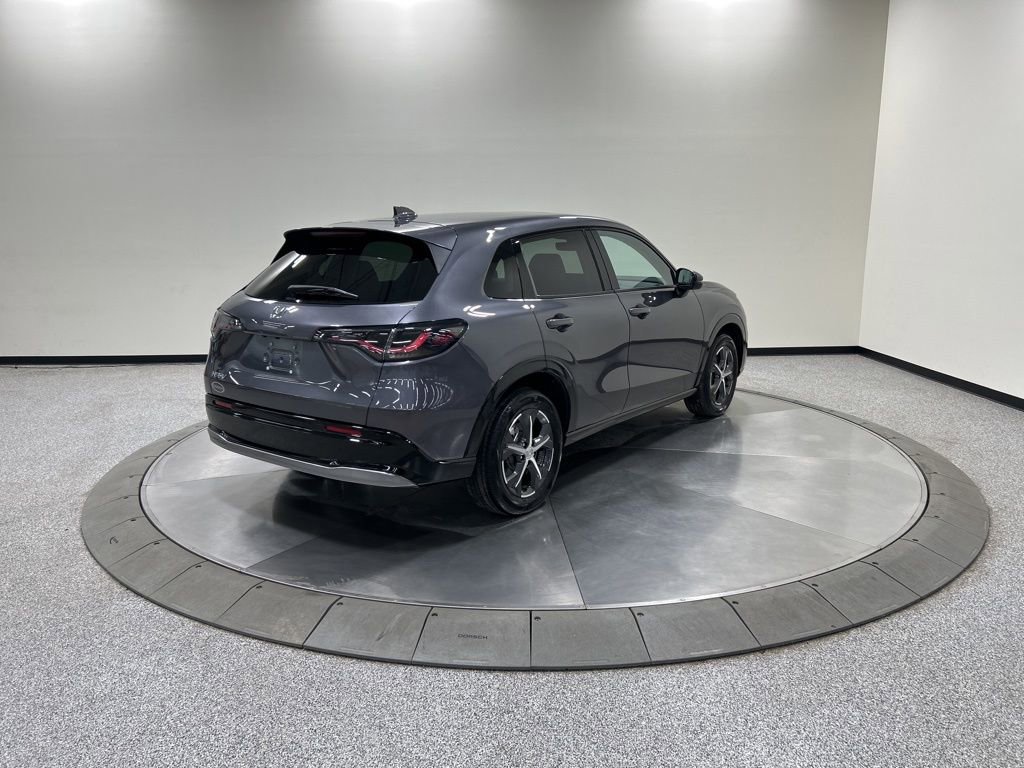 Used 2023 Honda HR-V EX-L image 6