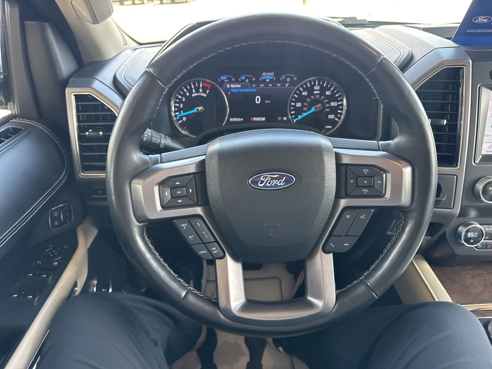 Certified 2021 Ford Expedition Platinum image 31