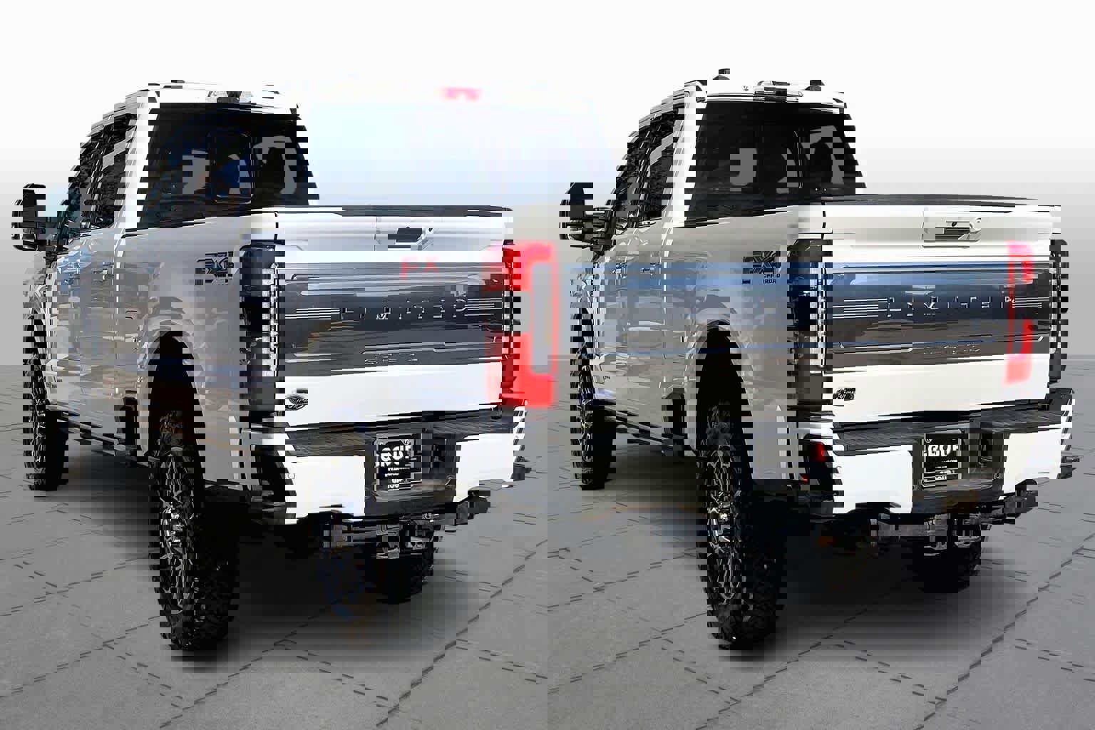 Certified 2024 Ford F250 Limited w/ FX4 Off-Road Package image 11