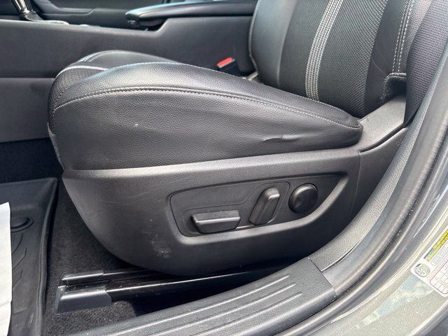 Used 2024 MAZDA CX-50 AWD 2.5 S w/ Preferred Package image 11