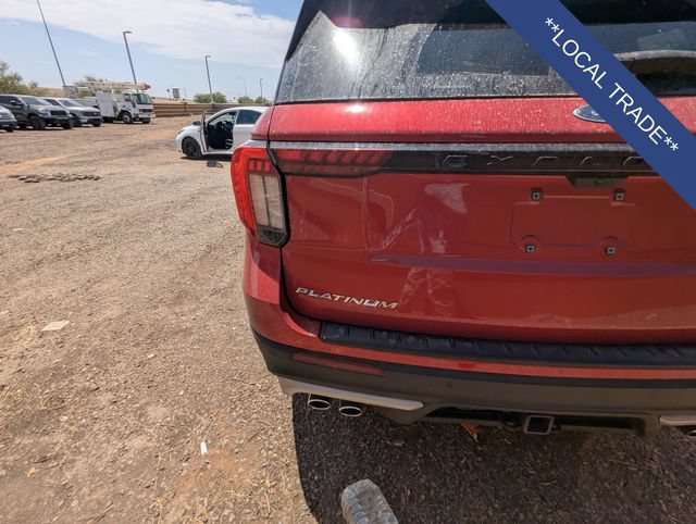 Certified 2025 Ford Explorer Platinum w/ Ultimate Package AWD/4WD image 9