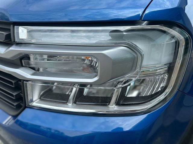 Certified 2023 Ford Maverick Lariat w/ Lariat Luxury Package AWD/4WD image 9
