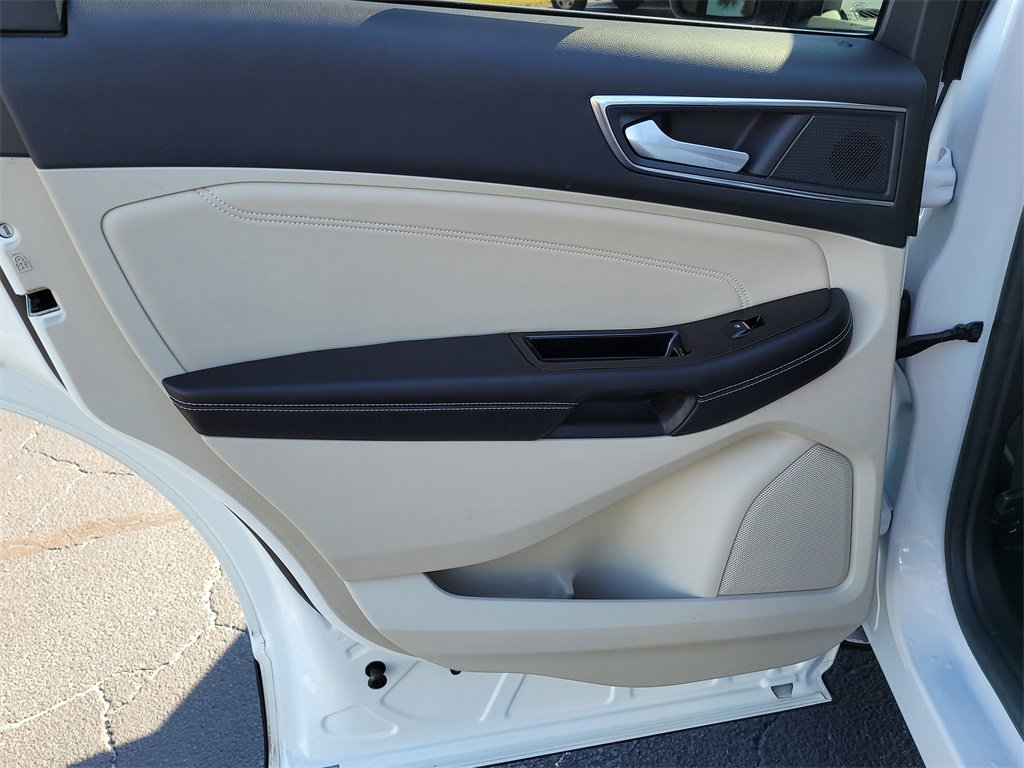 Certified 2020 Ford Edge Titanium image 10
