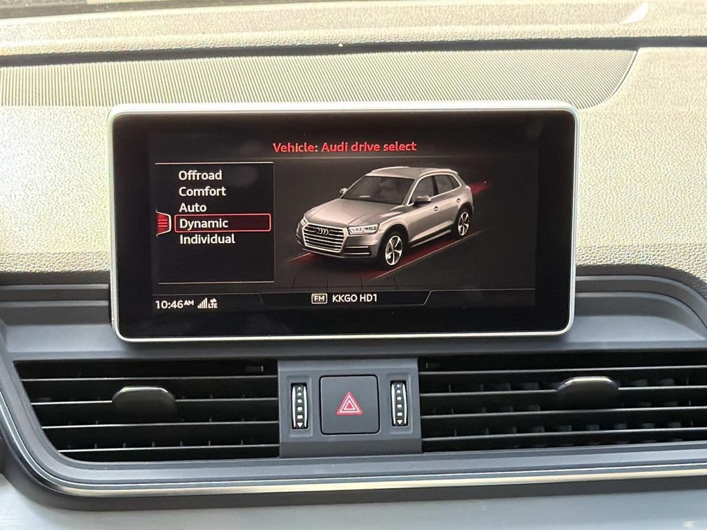 Used 2018 Audi SQ5 Premium Plus w/ Navigation Package AWD/4WD image 13